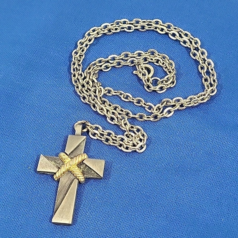 Vintage Pewter‎ Cross Pendant Necklace Silver-tone Chain Mens Jewelry